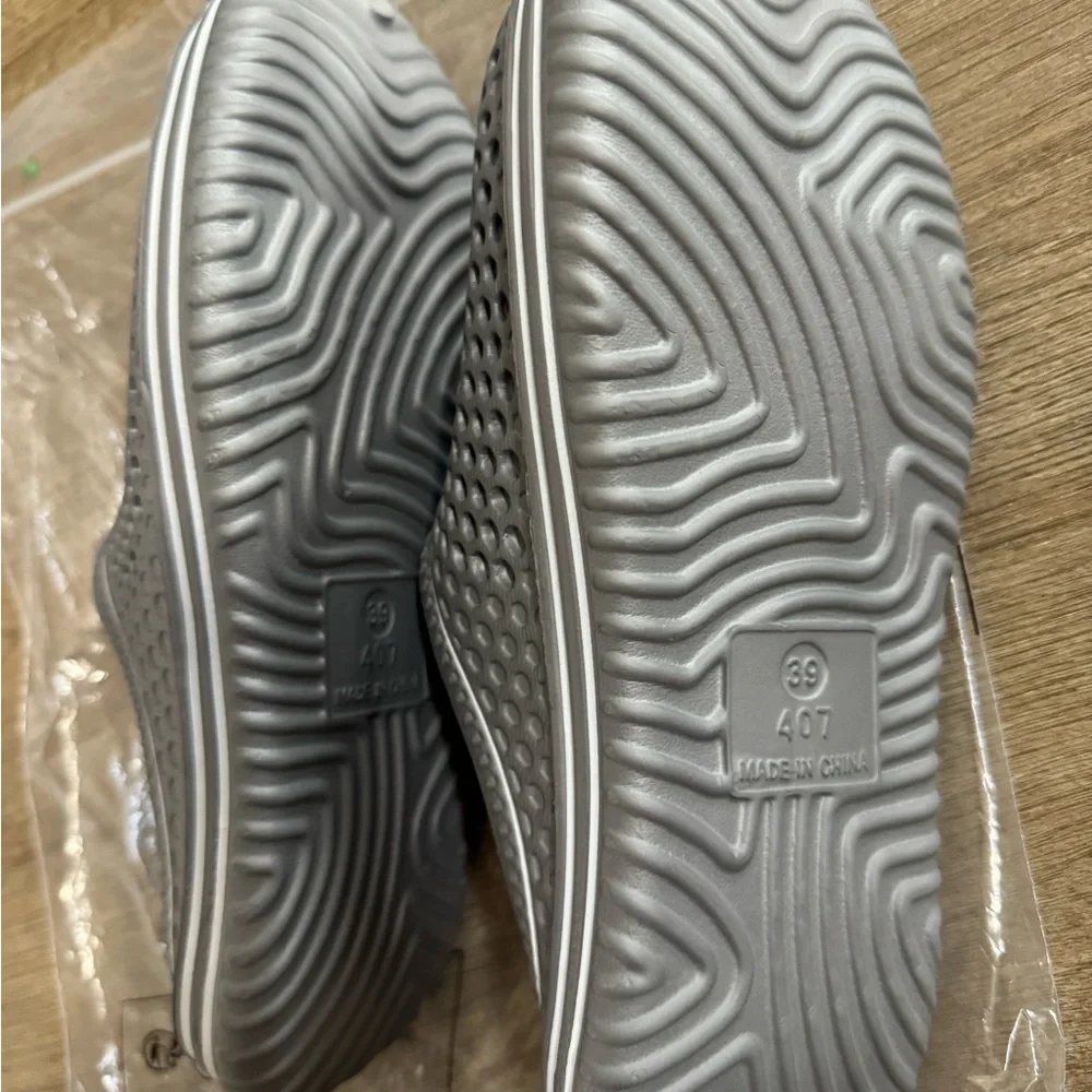 Rubber style women’s rubber shoes size 8 - Picture 2 of 3